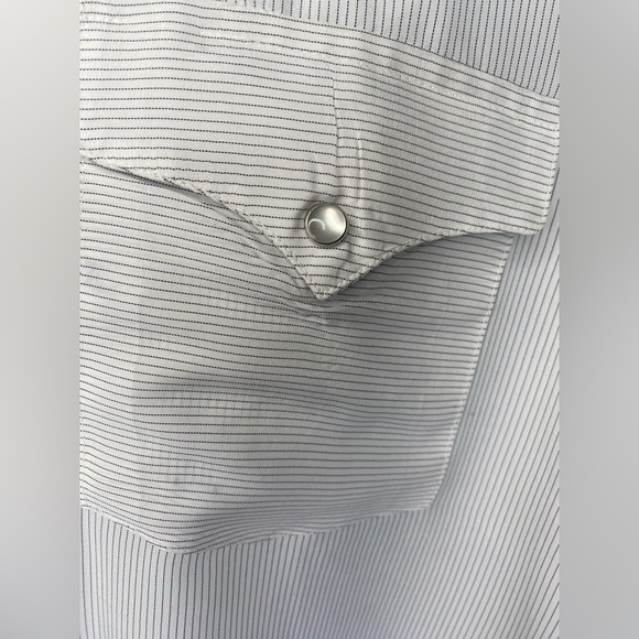 Vintage Panhandle Slim Light Gray Striped Button Down Shirt - Picture 4 of 6